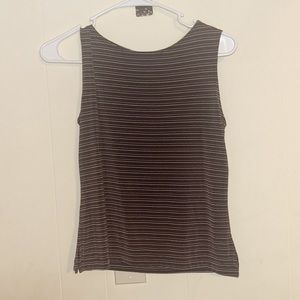 Teddi petite woman’s purple sleeveless top size small